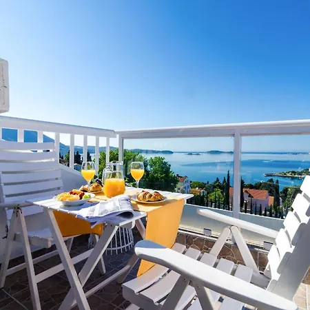 Knego - Two Bedroom With Balcony And Sea View * Mlini